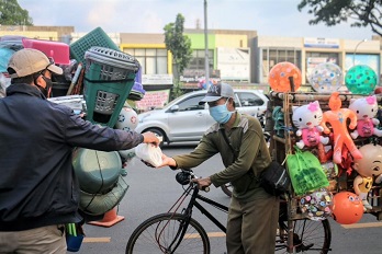 pak sopo iki--